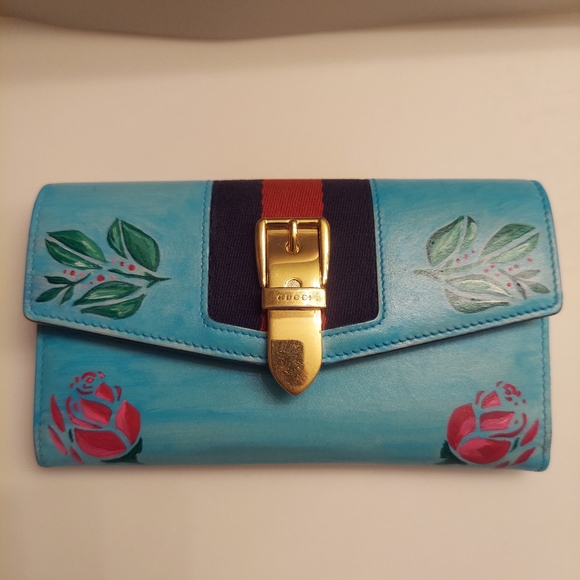 Gucci Handbags - Host Pick! Customized Authentic Gucci Wallet